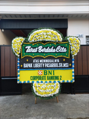 Papan Bunga Duka di Lindu
