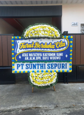 Papan Bunga Duka di Lindu